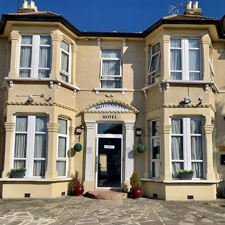 Britannia Inn Hotel Ilford Bagian luar foto