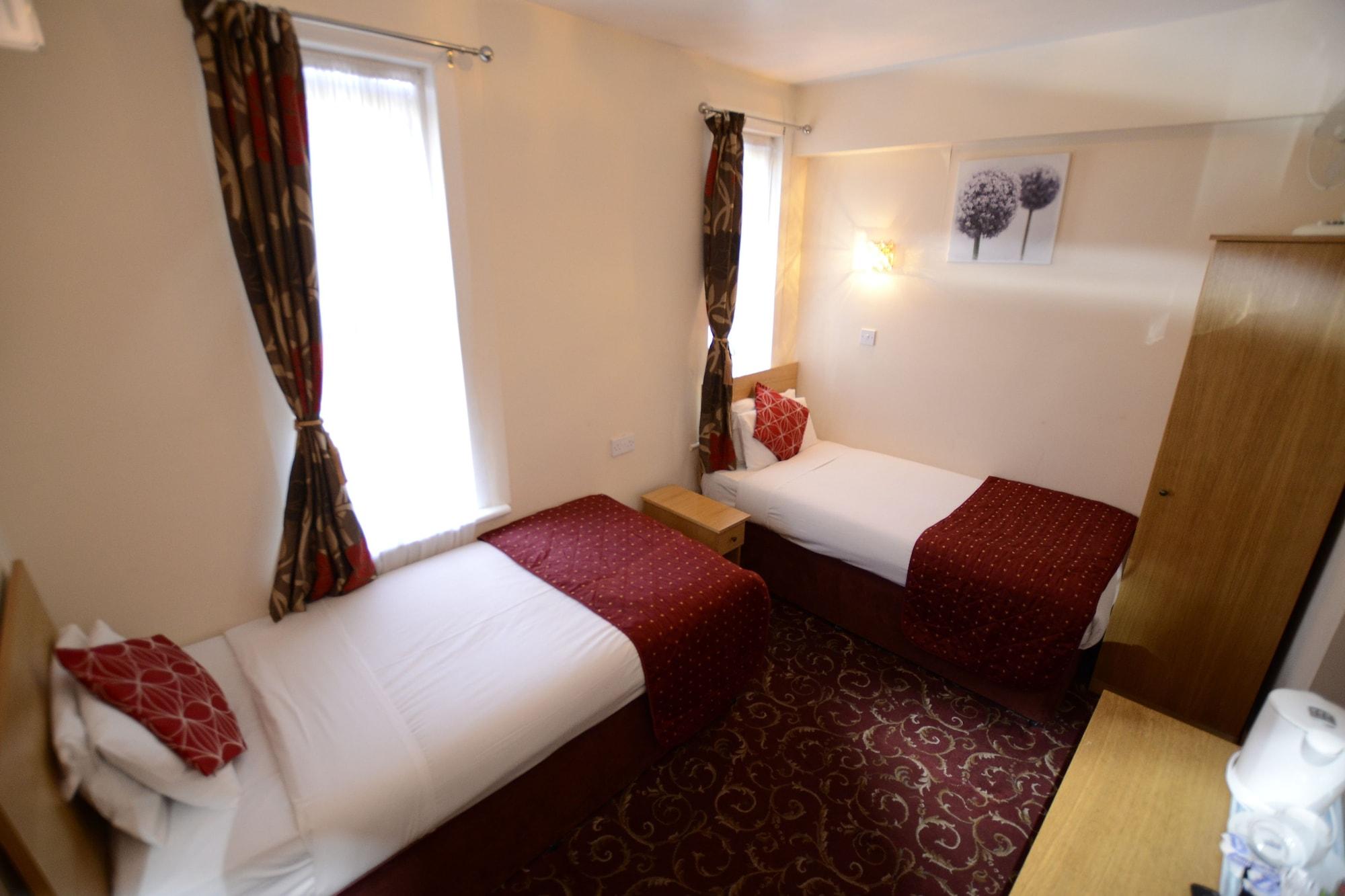 Britannia Inn Hotel Ilford Bagian luar foto