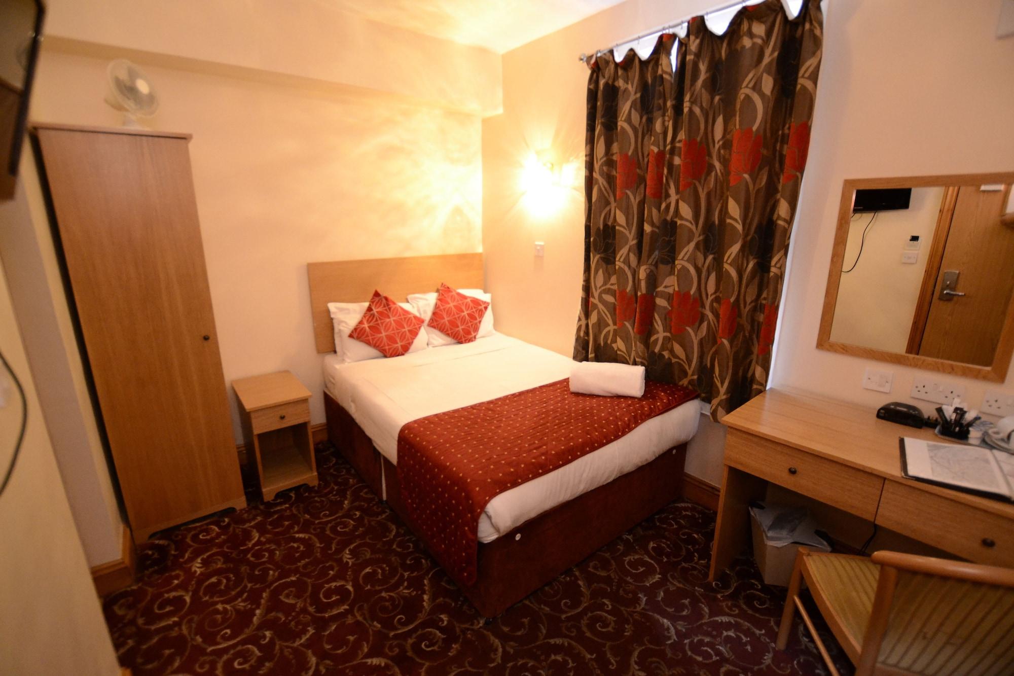Britannia Inn Hotel Ilford Bagian luar foto